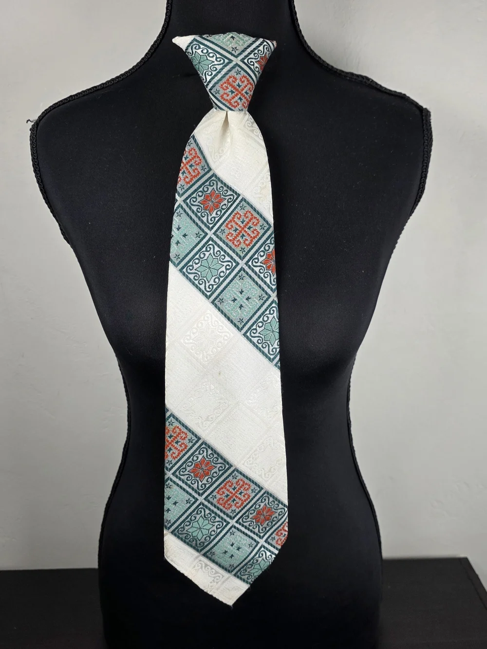 Vintage 1970s Custom Tailored Geometric Clip On Necktie